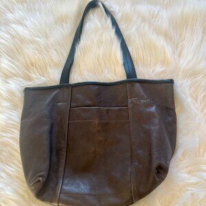 Rough and Tumble Small Asher washed ash with black edge and straps tote purse